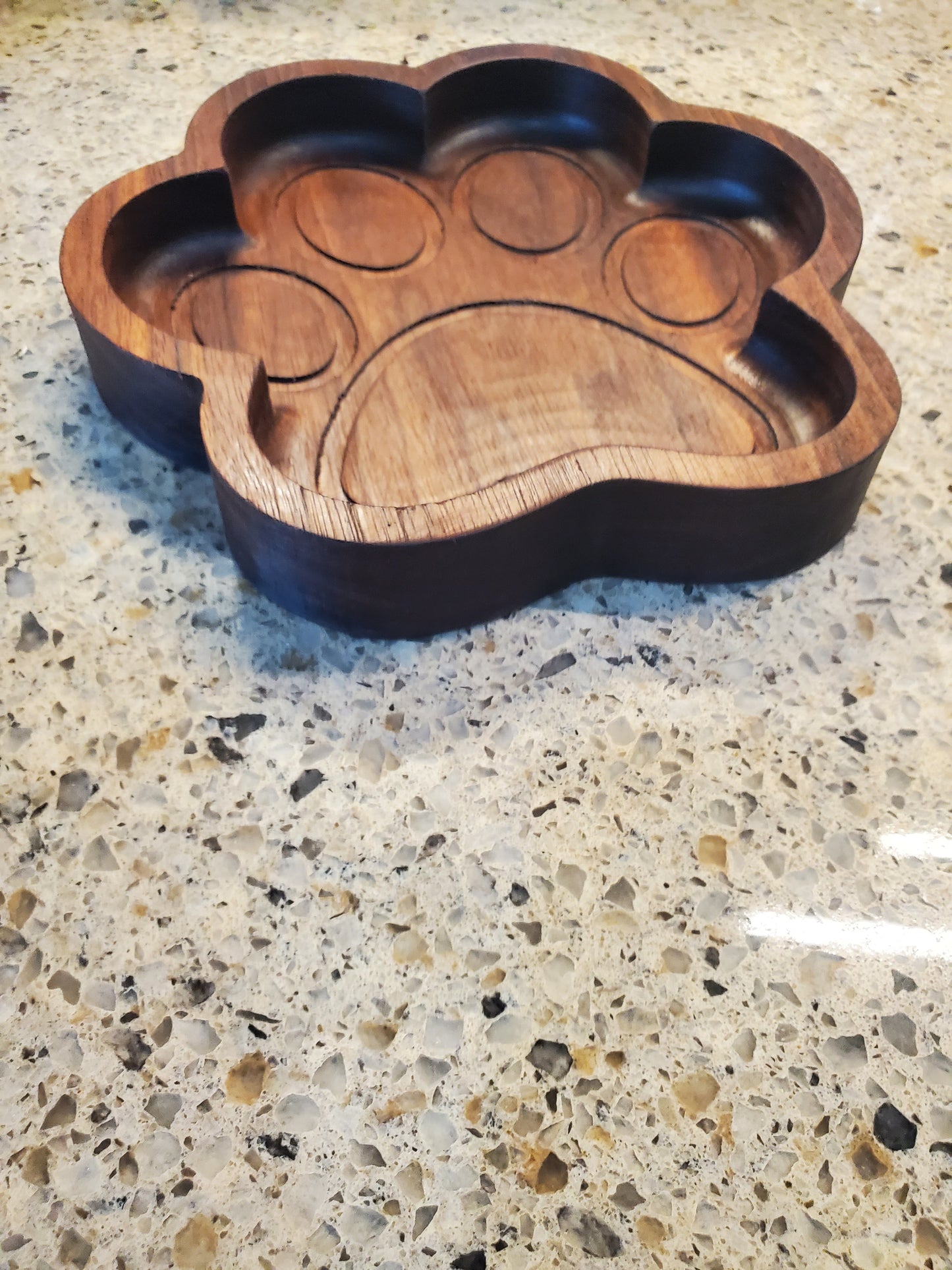 Paw print tray - 8"